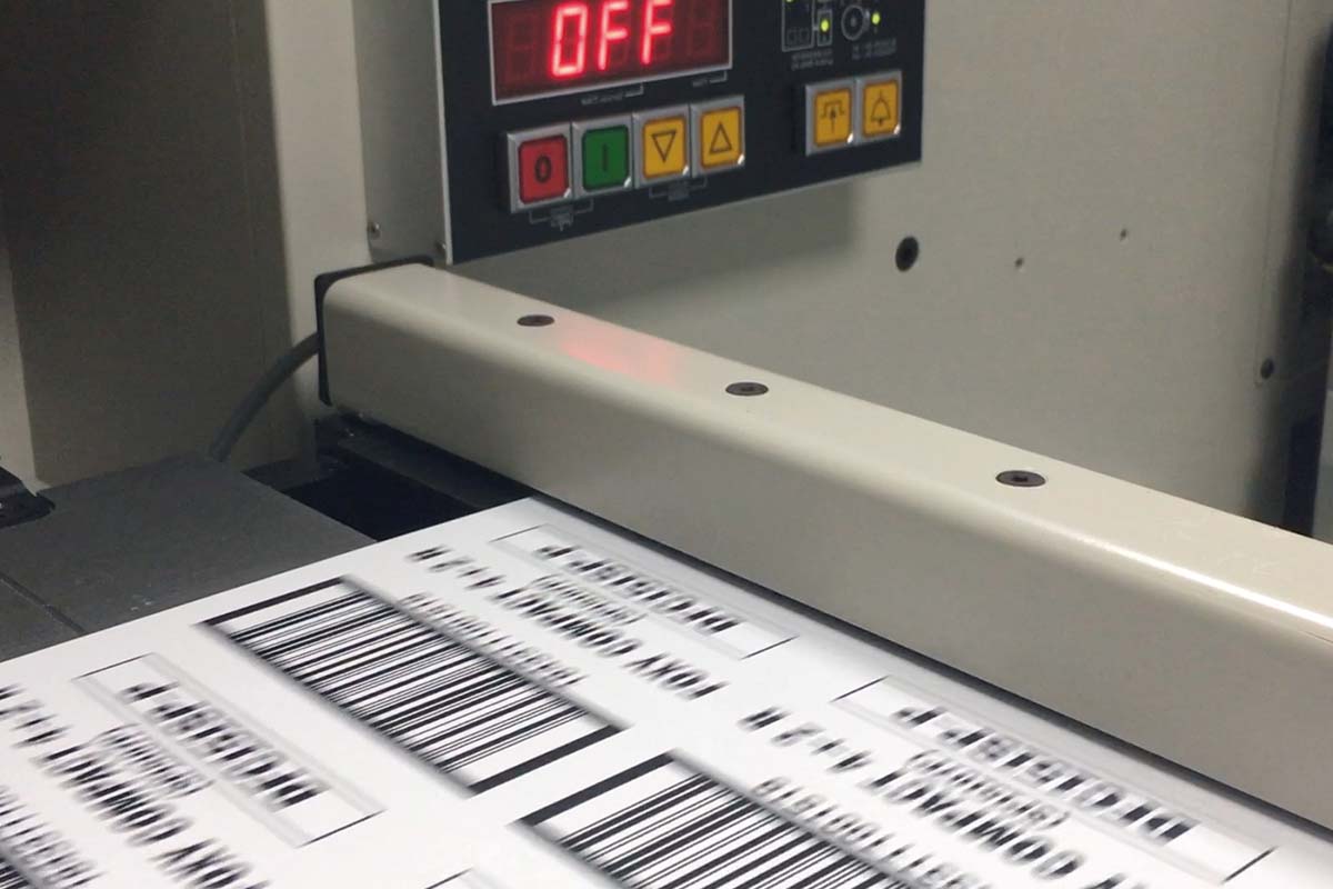 Impresión digital de unas etiquetas con código de barras variable